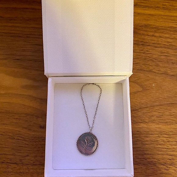 Wolf Circus - Rose Coin Necklace - Picture 4 of 7